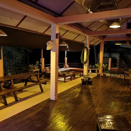The Boathouse Hotel Ban Dondét Eksteriør billede